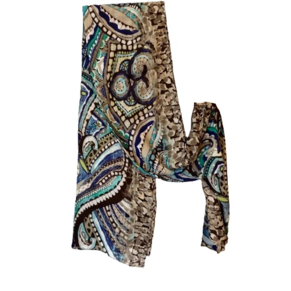 Soft Woven Scarf 18”x68” - Picture 3 of 4